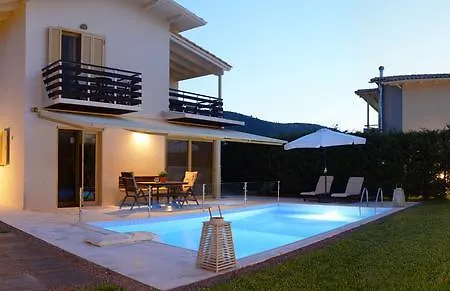 Casa Smaragdi Villas